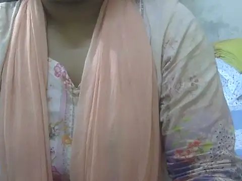 Snapshot of Begum_jan93 chatting on 07/24/26, 04:49 Begum jan93 online show from 07/24/26, 04:49