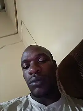 Snapshot of janvierer chatting on 06/11/26, 05:11 janvierer online show from 06/11/26, 05:11