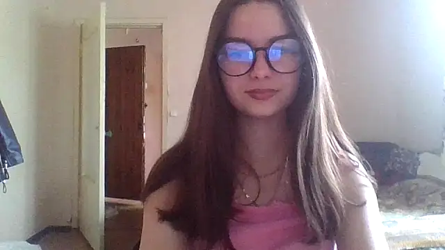 Snapshot of Bellochka201 chatting on 06/05/26, 08:42 Bellochka201 online show from 06/05/26, 08:42