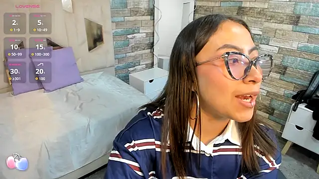 Amhira Tay online show from 06/24/26, 07:13