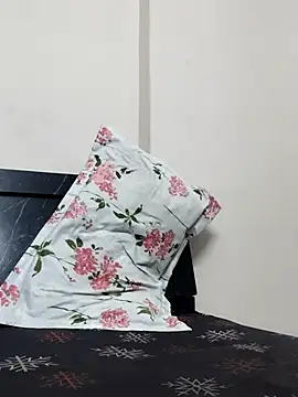 Hot Rozy online show from 05/28/26, 04:04