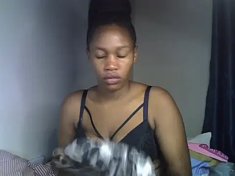 Snapshot of ANGEL_MIA23 chatting on 06/16/26, 10:01 ANGEL MIA23 online show from 06/16/26, 10:01