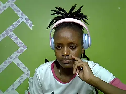 Snapshot of Slim_shedy1 chatting on 06/12/26, 06:56 Slim shedy1 online show from 06/12/26, 06:56
