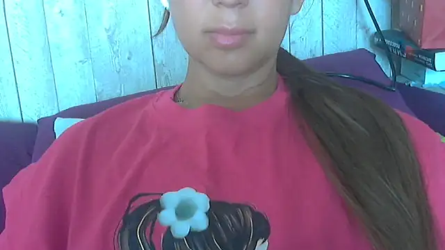 Snapshot of Bella--White chatting on 06/15/26, 05:31 Bella--White online show from 06/15/26, 05:31