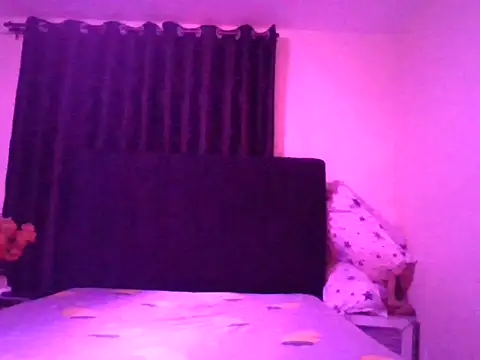 Snapshot of CocoaLush_20 chatting on 07/08/26, 01:54 CocoaLush 20 online show from 07/08/26, 01:54