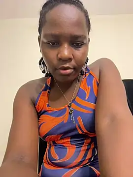 Snapshot of GoldenZuri chatting on 07/05/26, 06:48 GoldenZuri online show from 07/05/26, 06:48