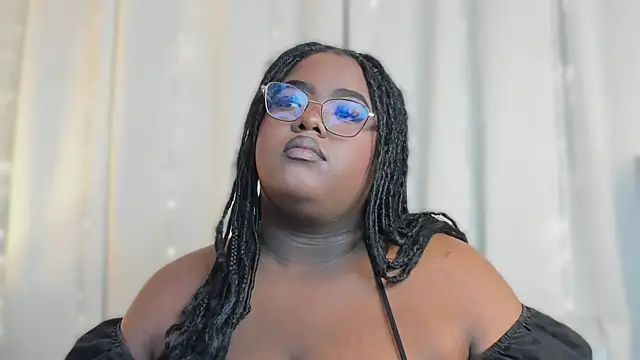 Snapshot of Ayanaa_Ebony_ chatting on 07/01/26, 11:23 Ayanaa Ebony online show from 07/01/26, 11:23