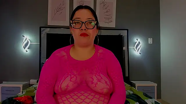 zoe curvyy online show from 06/12/26, 12:15