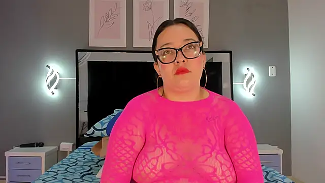 zoe curvyy online show from 06/16/26, 12:08