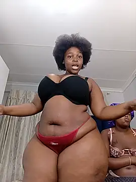 Snapshot of NaturalCurves7 chatting on 06/26/26, 08:24 NaturalCurves7 online show from 06/26/26, 08:24