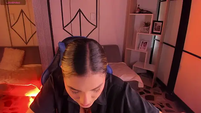 SophieWatson  online show from 07/01/26, 01:56