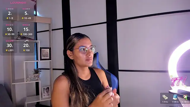 SophieWatson  online show from 07/06/26, 12:02