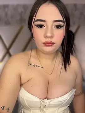 ValeriaCarter online show from 06/10/26, 12:37