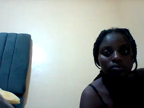 Snapshot of liligal chatting on 05/15/26, 10:06 liligal online show from 05/15/26, 10:06