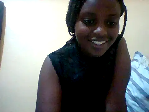 Snapshot of liligal chatting on 05/17/26, 05:38 liligal online show from 05/17/26, 05:38