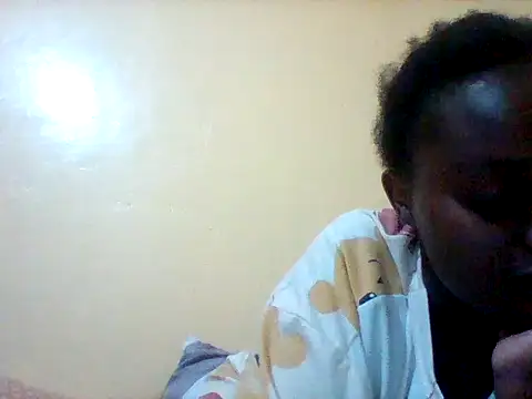 Snapshot of liligal chatting on 05/28/26, 07:22 liligal online show from 05/28/26, 07:22