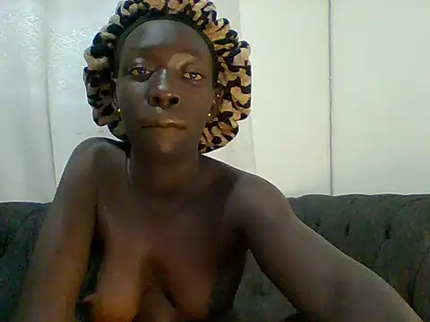 Snapshot of SexyTash25 chatting on 06/01/26, 01:18 SexyTash25 online show from 06/01/26, 01:18