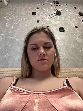 la lisa  online show from 06/03/26, 06:49
