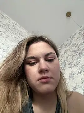 la lisa  online show from 06/12/26, 07:51