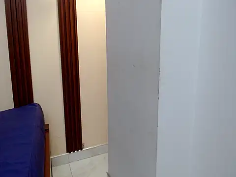 skinnykattylush19 online show from 06/18/26, 05:41