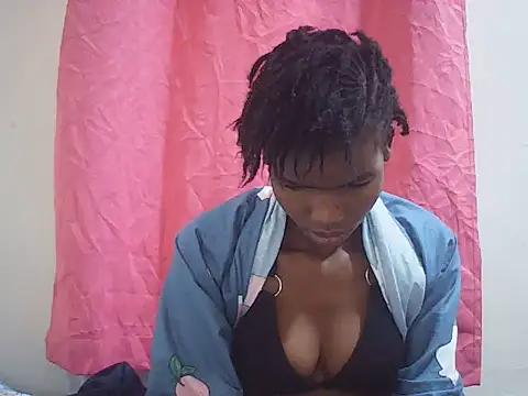 Snapshot of Bootylovet chatting on 06/25/26, 11:26 Bootylovet online show from 06/25/26, 11:26
