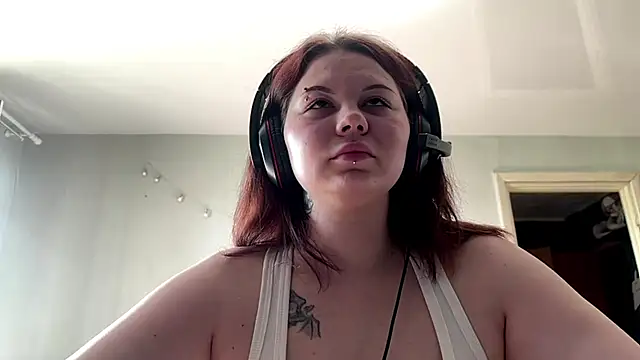 Redhair girl online show from 05/28/26, 02:03