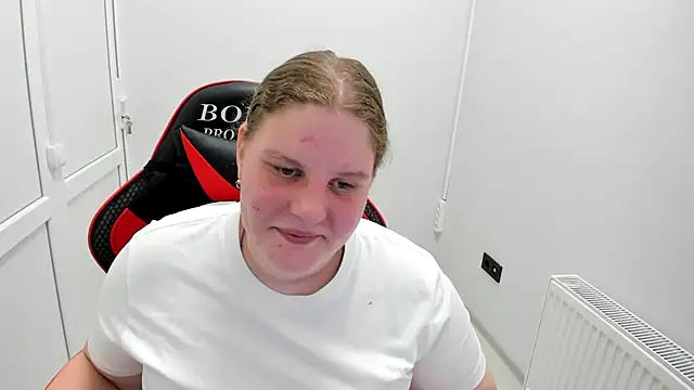Bella shyy  online show from 06/19/26, 12:20