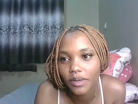 PrettyT5 online show from 06/12/26, 09:46