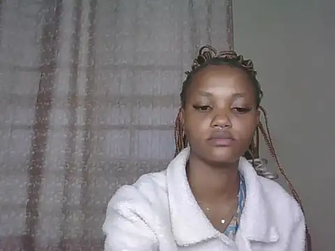 PrettyT5 online show from 06/28/26, 05:46