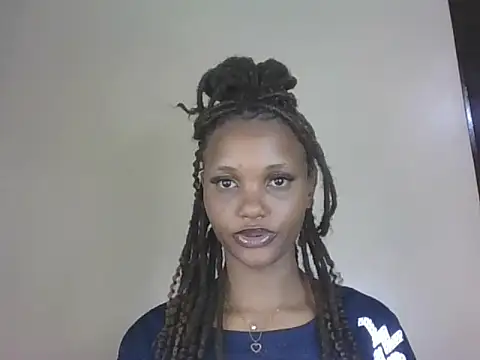 PrettyT5 online show from 08/04/26, 08:22