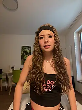 MilaRoseee online show from 06/26/26, 06:23