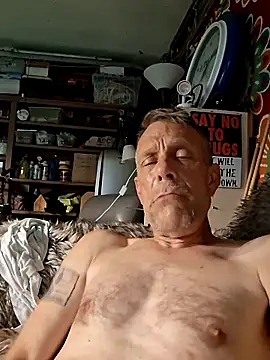 truckdawg2023 online show from 06/19/26, 05:17