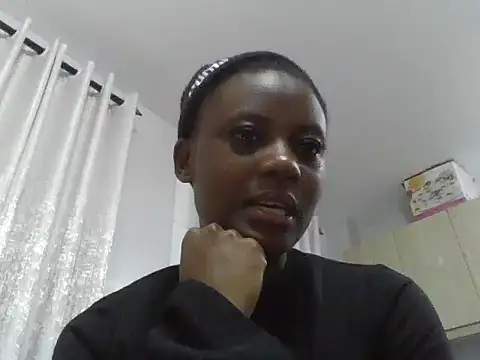 Snapshot of Smalltittsbigass chatting on 05/16/26, 05:34 Smalltittsbigass online show from 05/16/26, 05:34
