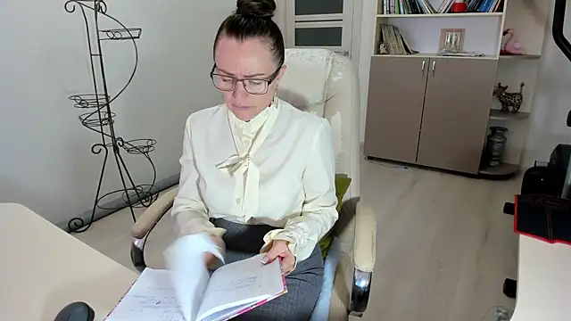 Vika73 online show from 11/16/25, 11:16