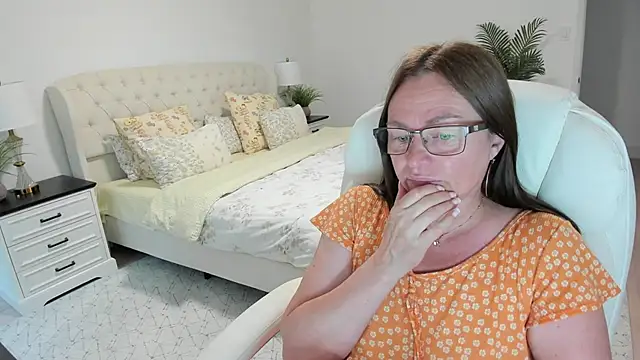 Vika73 online show from 06/06/26, 10:53
