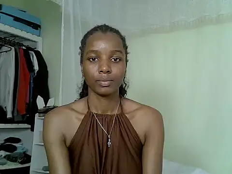 Snapshot of Sexy_vylsa chatting on 06/08/26, 01:22 Sexy vylsa online show from 06/08/26, 01:22