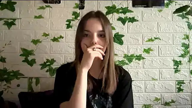 LisaPorse online show from 05/17/26, 03:30