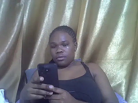 Snapshot of lovelymeli2 chatting on 06/18/26, 10:03 lovelymeli2 online show from 06/18/26, 10:03