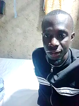Snapshot of Lawal-Briana chatting on 07/05/26, 05:42 Lawal-Briana online show from 07/05/26, 05:42