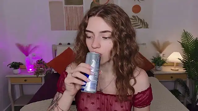 TayloryStar online show from 06/18/26, 08:03