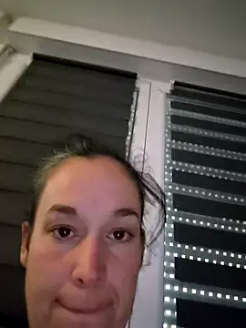 adelinegirly online show from 06/16/26, 04:59