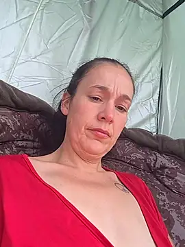 adelinegirly online show from 07/01/26, 10:39