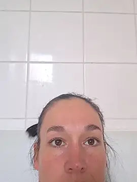 adelinegirly online show from 07/18/26, 08:51