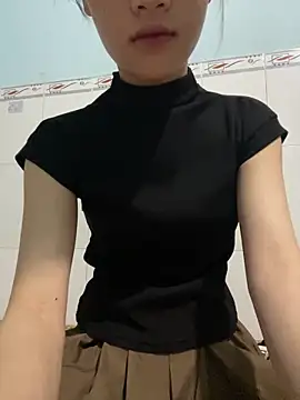 Snapshot of Bea-777 chatting on 05/18/26, 06:58 Bea-777 online show from 05/18/26, 06:58