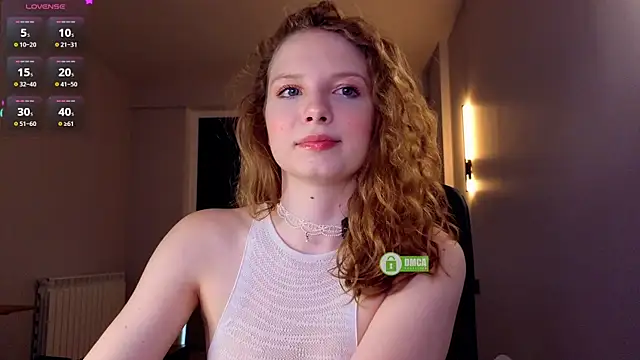 Snapshot of FaeCharm chatting on 06/25/26, 05:06 FaeCharm online show from 06/25/26, 05:06