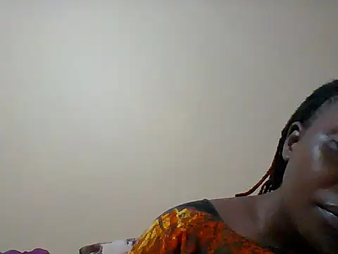 Snapshot of Spicy_melooo chatting on 05/19/26, 08:04 Spicy melooo online show from 05/19/26, 08:04