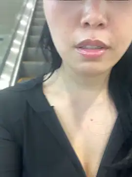 lylxili online show from 05/25/26, 06:52