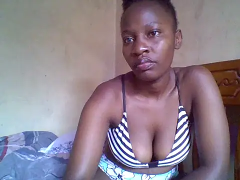Snapshot of Bianca_sexy23 chatting on 07/15/26, 07:24 Bianca sexy23 online show from 07/15/26, 07:24
