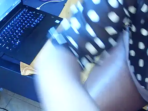 Snapshot of luna-elera chatting on 06/10/26, 06:01 luna-elera online show from 06/10/26, 06:01