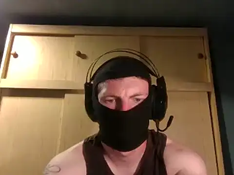 Snapshot of beuker22 chatting on 06/01/26, 04:31 beuker22 online show from 06/01/26, 04:31